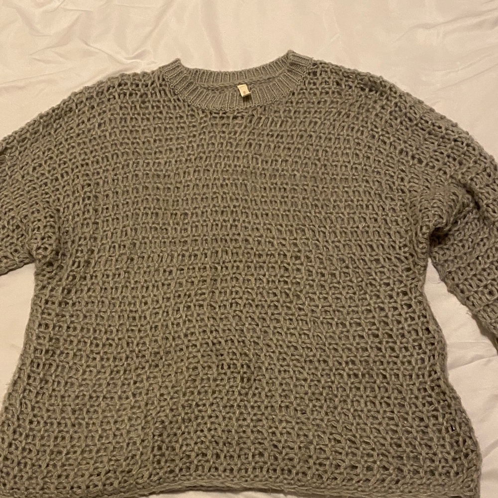 Wishlist Gray Knit Crew Neck Sweater